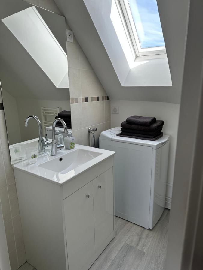 Appartement Au Centre Ville De Санс Екстериор снимка